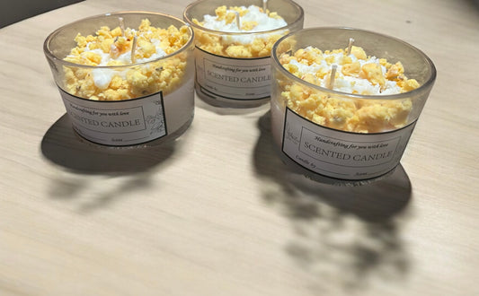 Candle Pumpkin spice crumble 10 ounce, soy wax, double wick, smells so good