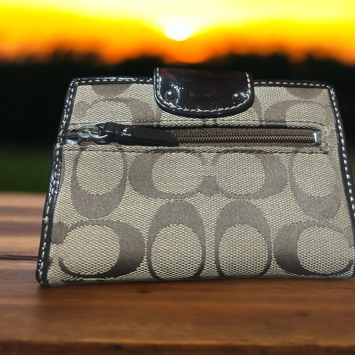 Coach Wallet used, excellent condition.