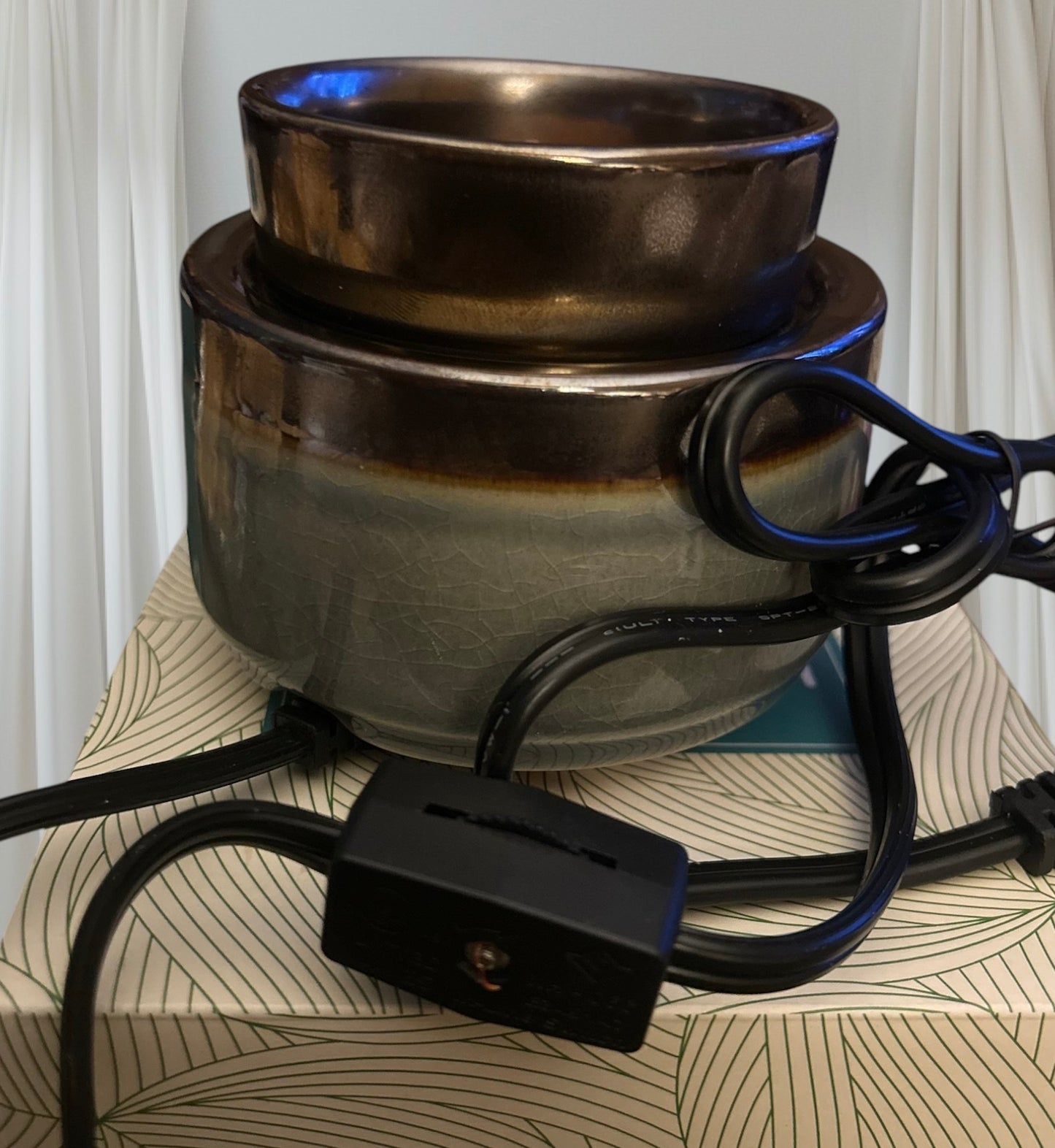 Fragrance melt candle warmer