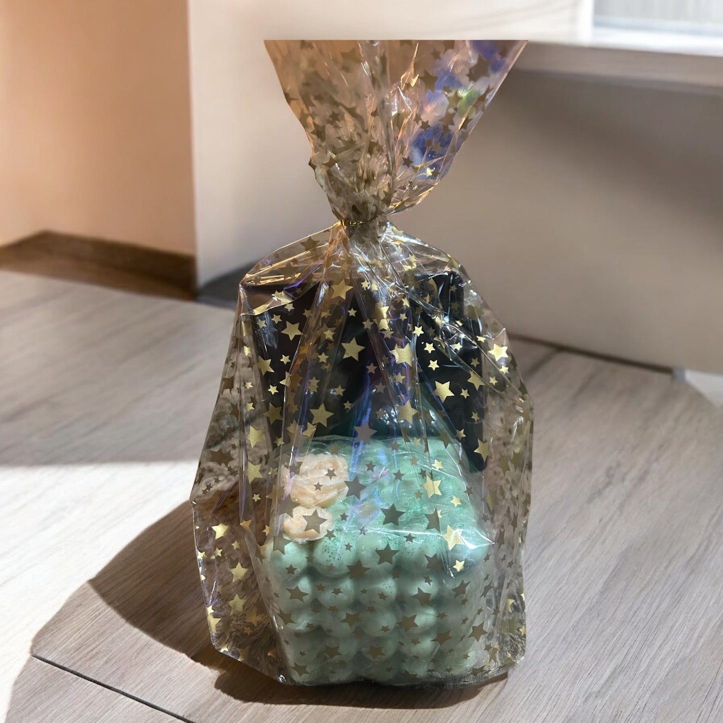 Candle 
** ALCOHOL FREE ** PHTHALATE FREE ** 100% soy wax